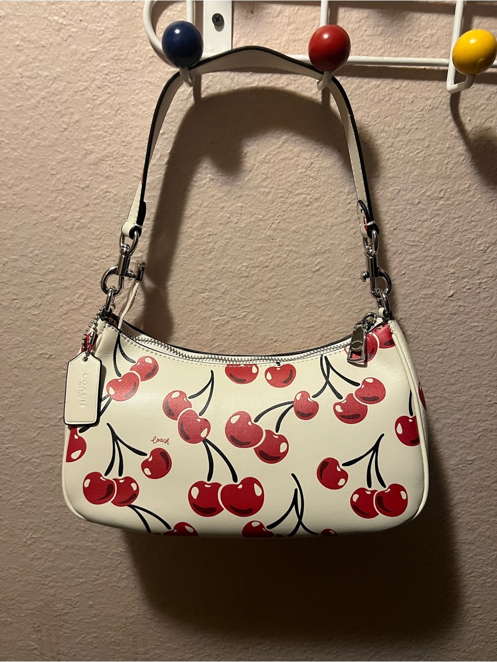 Coach White Leather Shoulder Bag with Red Cherry Print - Picture 3 of 4